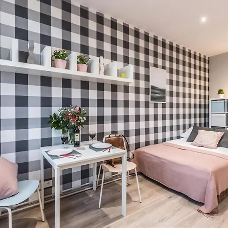 Rent Like - Plac J. Bema 5a Wrocław